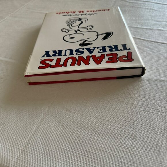 Peanuts Treasury Hardcover by Charles M. Schulz Coffee Table Book w/ Dust Cover - Picture 10 of 11